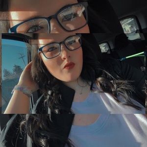 Meet your Posher, Mackenzie